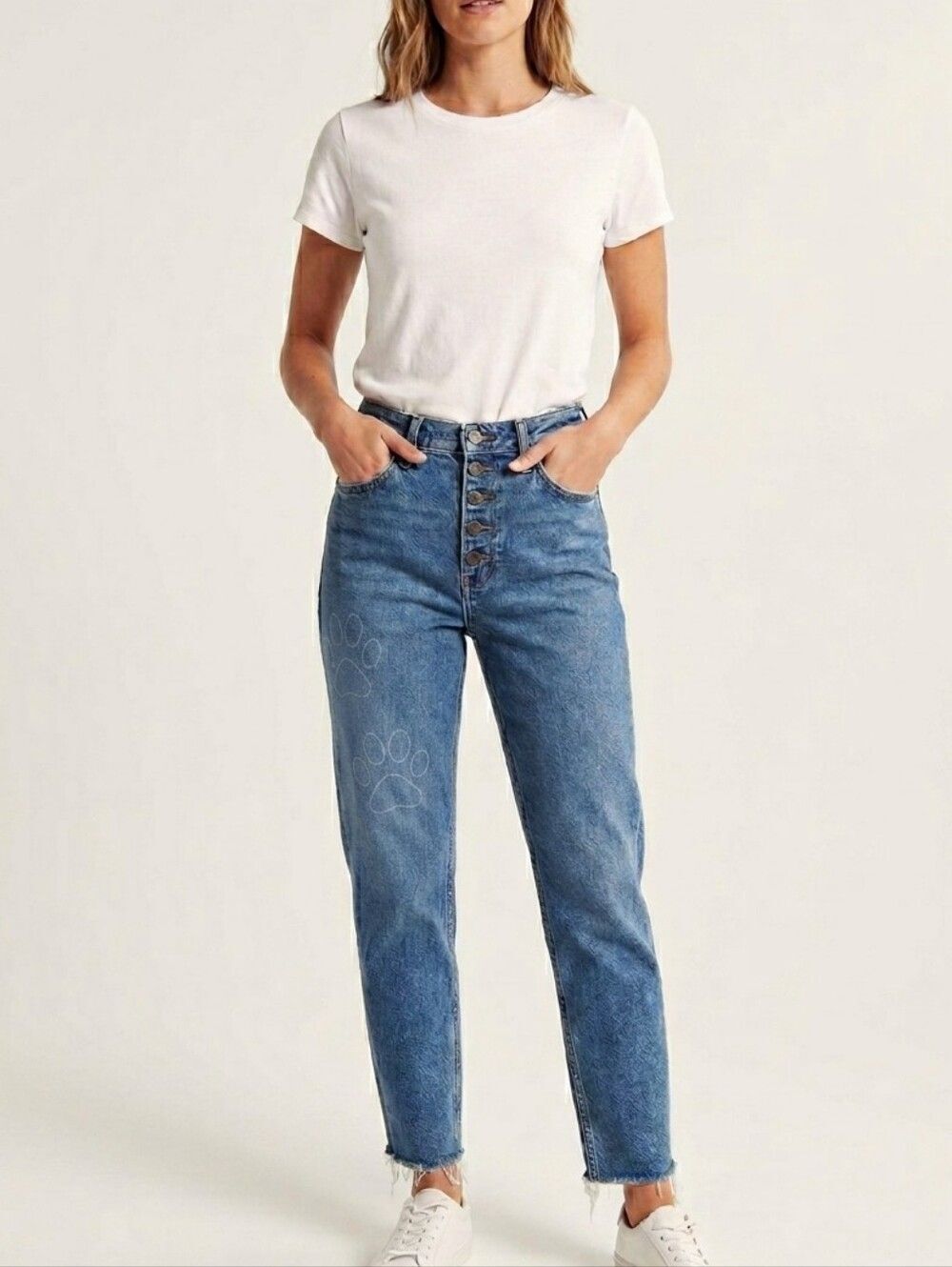 Abercrombie & Fitch The Mom High Rise Jeans Size 25 Blue Frayed Hem Paw Print